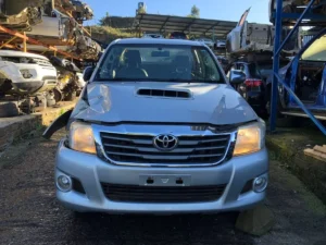 TOYOTA HILUX 2013 3.0 - Image 2